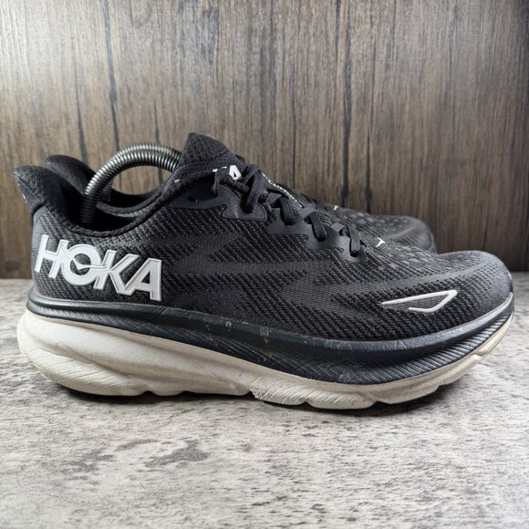 Hoka Clifton 9 Men\'s Size 9.5 D Black White Shoes main image 6